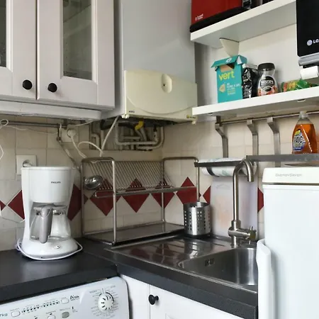 Charming 1 Bedroom Parisian With Balcony * Paris